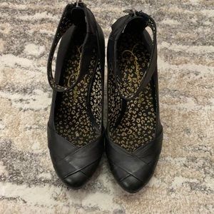 Jessica Simpson Wedges, in great condition